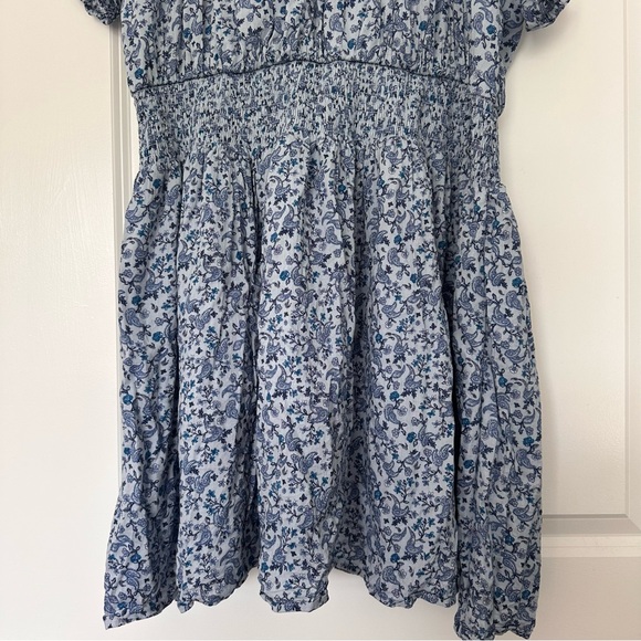 Old Navy 2X Mini Floral Smocked Dress in Blue Ditsy Floral Print - Flirty Boho - Picture 6 of 9